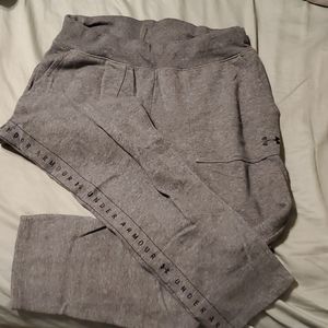 Under armour size M women's sweatpants worn and washed 1 time